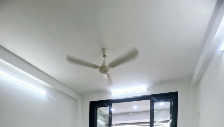 Bán Nhà Hẻm Trần Văn Quang – Âu Cơ Tân Bình – Ô Tô Thang Máy – 52m2 , 4 Tầng Chỉ Nhỉnh 7 Tỷ.